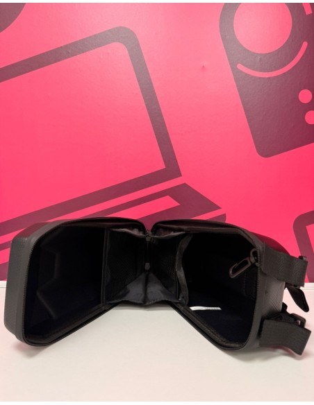 8-8-75829-5-Mochila Motorista Redbull