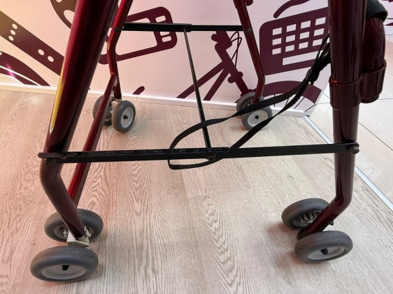 9-9-75895-5-Andador rojo ad-160