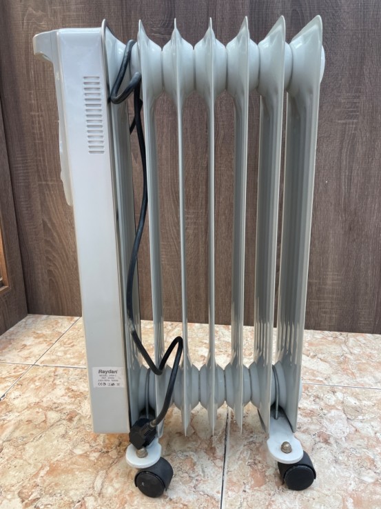 1-1-269352-2-Radiador Electrico Raydan 7 Elementos