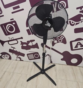 8-8-75835-1-Ventilador de pie Cyclone 40w 