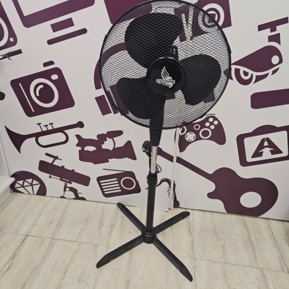 8-8-75835-1-Ventilador de pie Cyclone 40w 