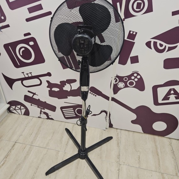 8-8-75835-3-Ventilador de pie Cyclone 40w 