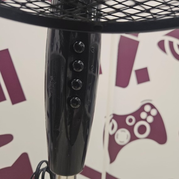 8-8-75835-4-Ventilador de pie Cyclone 40w 