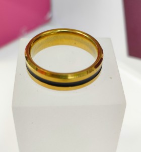 6-9-75773-1-Anillo acero dorado con linea negra fina T18