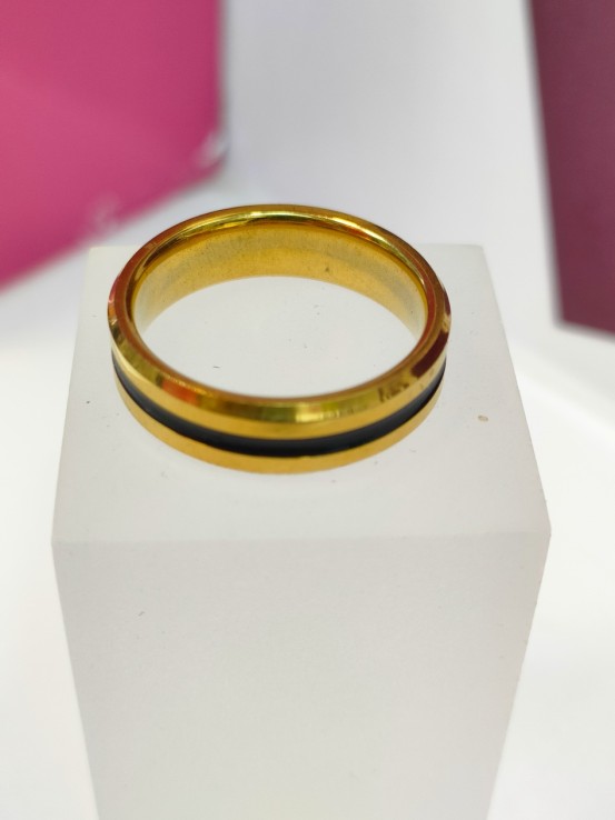 6-9-75773-1-Anillo acero dorado con linea negra fina T18