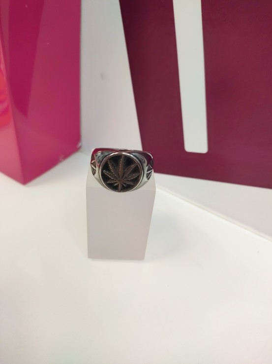 6-9-75498-1-Anillo acero plateado con hoja T28