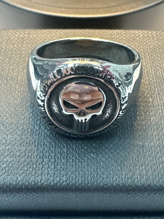 6-9-75700-1-Anillo acero tipo sello plateado de calavera T23