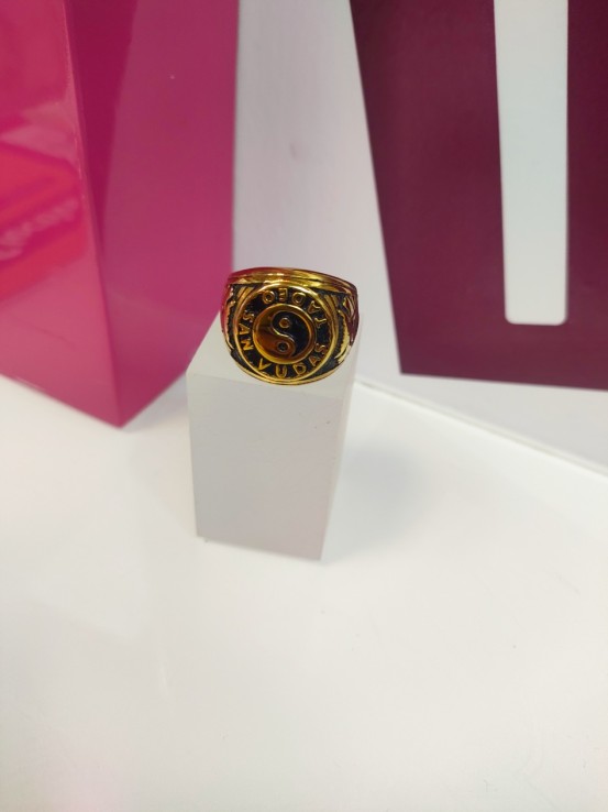 6-9-75547-1-Anillo acero dorado con yin y yang T25