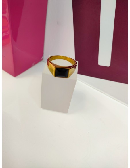 6-9-75526-1-Anillo acero dorado con piedra negra cuadrada T29
