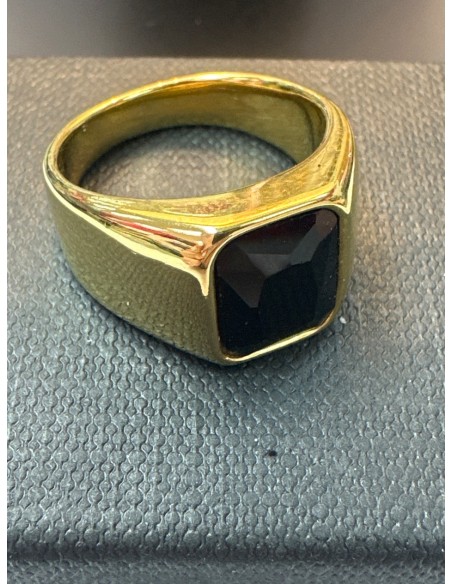 6-9-75511-1-Anillo acero dorado con piedra negra cuadrada T17