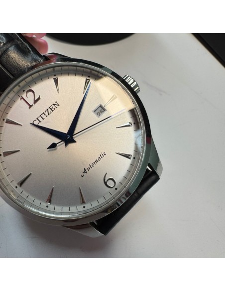 6-9-67684-7-Reloj Pulsera Premium Caballero Citizen NJ0110-18A