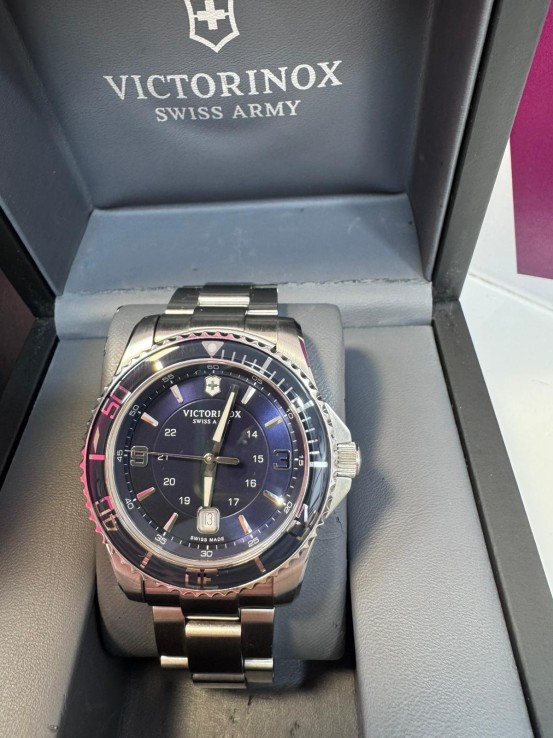 6-9-74695-2-Reloj Pulsera Caballero Victorinox 241603 Maverick Azul 