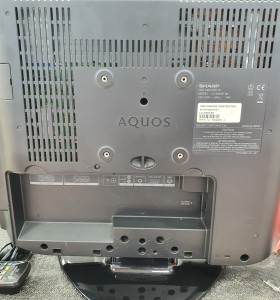 1-1-261180-1-Televisor LCD Sharp Aquos LC-20S5E-BK 2