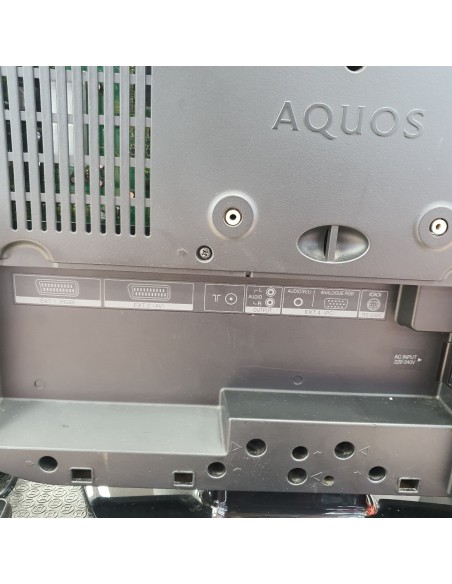 1-1-261180-3-Televisor LCD Sharp Aquos LC-20S5E-BK