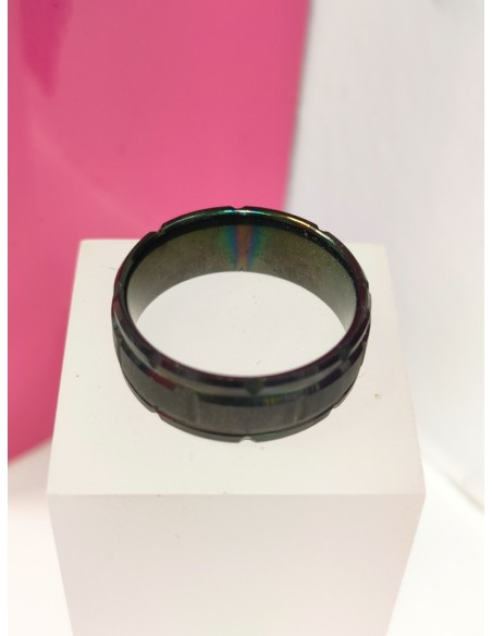 7-9-75823-1-Anillo acero negro con lineas en el centro T18