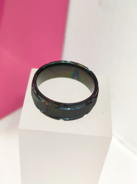 7-9-75814-1-Anillo acero negro con lineas en el centro T20
