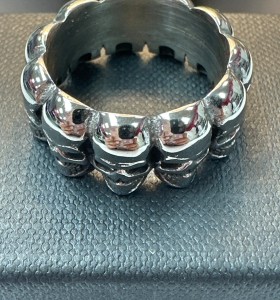 7-9-75675-1-Anillo acero plateado de calavera T25