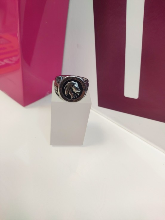 7-9-75661-1-Anillo acero plateado con simbolo de leon T22