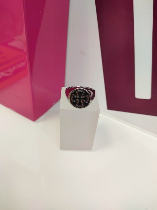 7-9-75646-1-Anillo acero plateado con cruz de hierro T22 