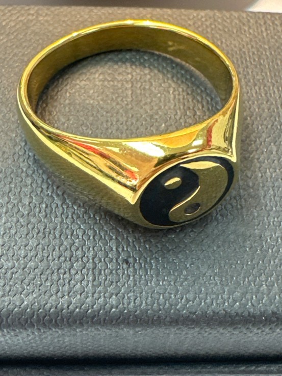 7-9-75583-1-Anillo acero dorado con simbolo de yin y yang T27