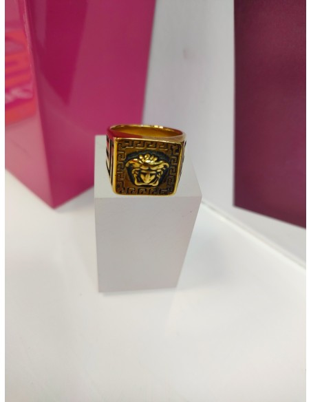 7-9-75556-1-Anillo acero dorado con negro con simbolo de versace T22