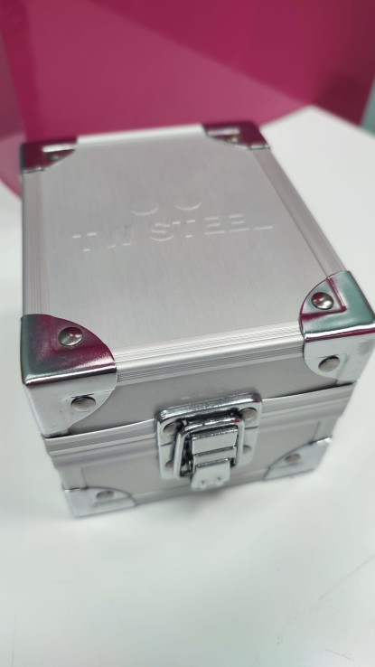 7-9-45759-3-Reloj Pulsera Premium Caballero Tw Steel Edicion Yamaha