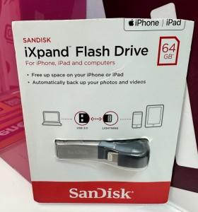 9-9-75926-1-Accesorio Móviles Unidad Flash Drive Ixpand Apple 64gb