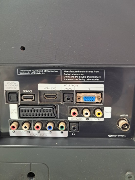 6-6-167385-3-Televisor LCD Samsung 22