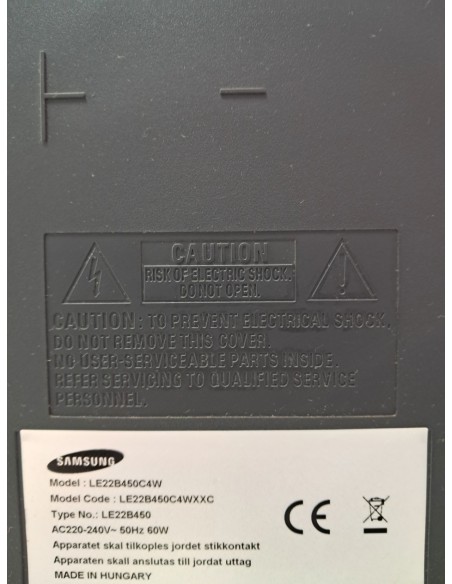 6-6-167385-4-Televisor LCD Samsung 22