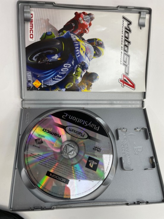 1-1-268050-2-Videojuego PS2 Moto Gp 4