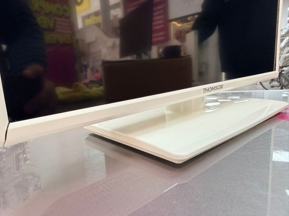 7-7-85189-2-Televisor LED Thomson 22fb3113w 