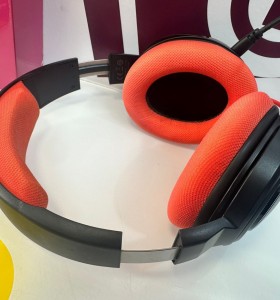 9-9-76037-1-Auriculares Diadema Corsair HS35 2