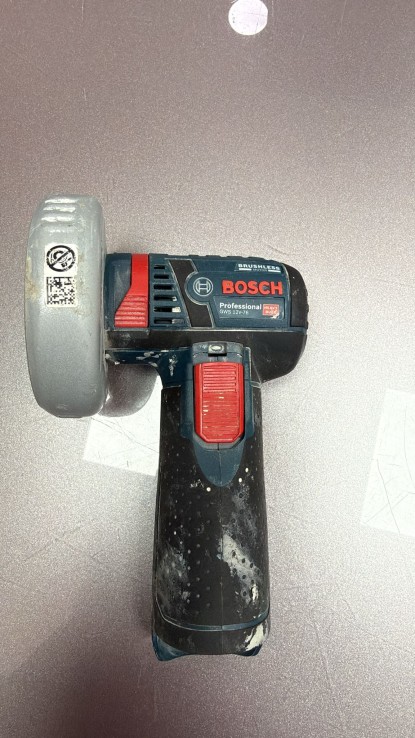 7-7-79030-5-Amoladora Angular bosch gws 12-76 12V