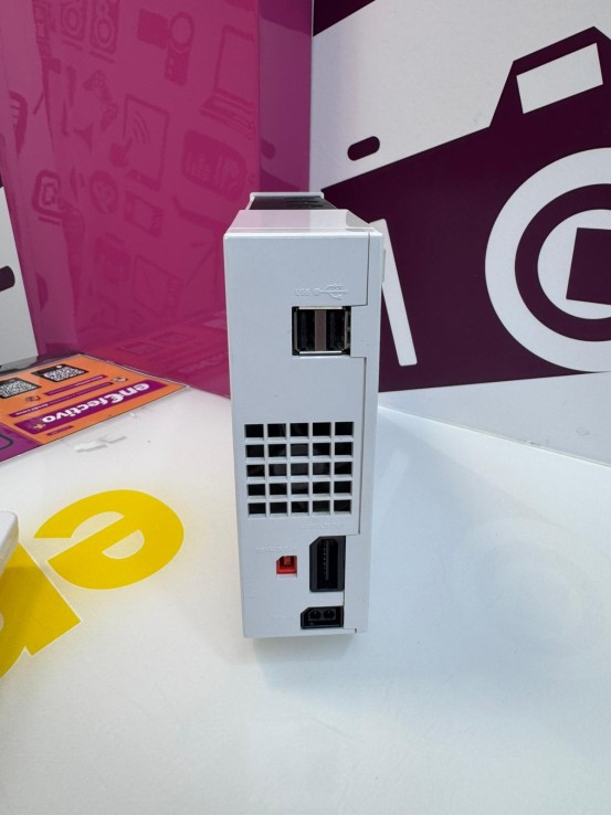 9-9-76043-3-Consola Wii Rvl-001