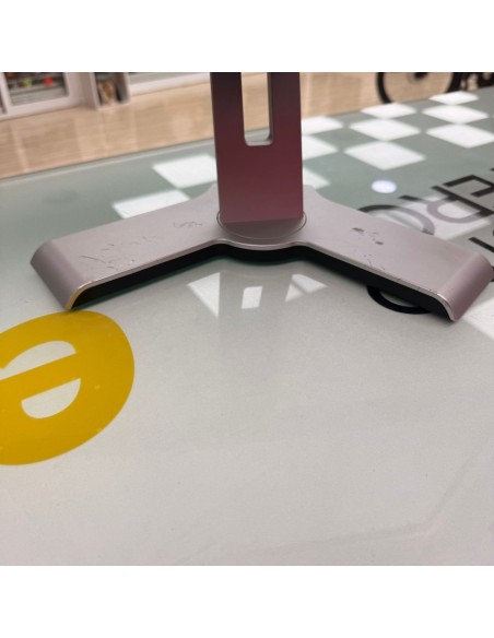 8-8-76124-2-Monitores Dell P2213f con soporte y cable