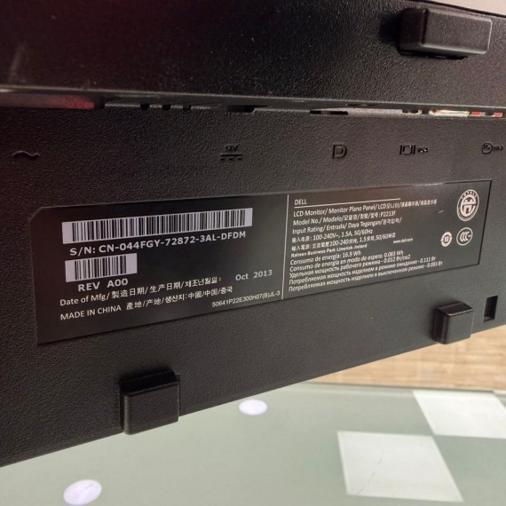 8-8-76124-5-Monitores Dell P2213f con soporte y cable