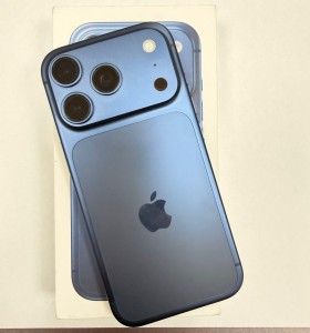 7-7-85297-1-Smartphone Iphone 17 Pro 256gb Deep Blue Sin Uso 2