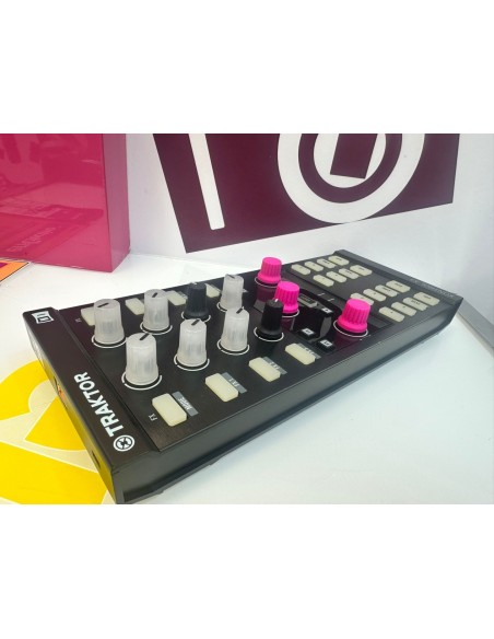 9-9-76081-2-Controlador Traktor Kontrol X1