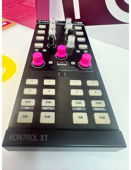 9-9-76081-3-Controlador Traktor Kontrol X1