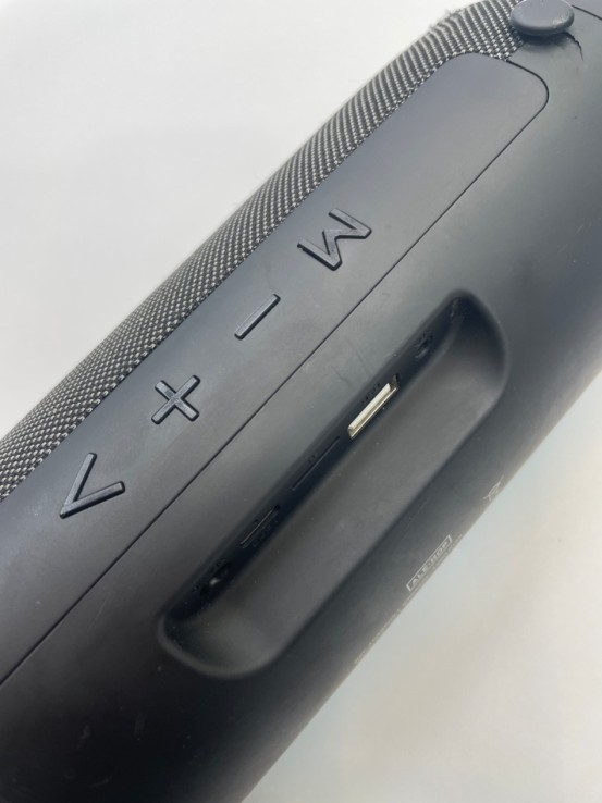 1-1-269470-4-Altavoces HiFi Negro