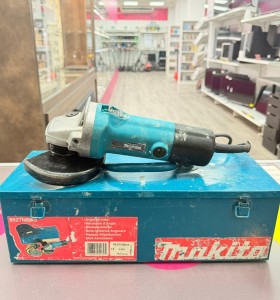 7-7-85318-1-Radial Makita 9527nb 750W