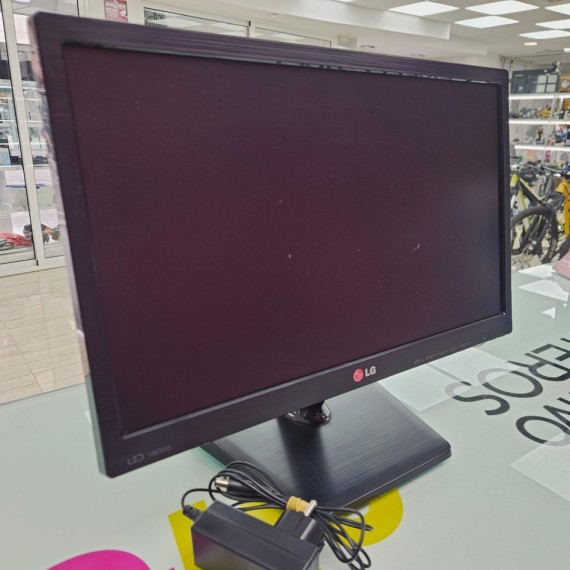 8-8-76174-3-Monitores LED LG 19EN33 19