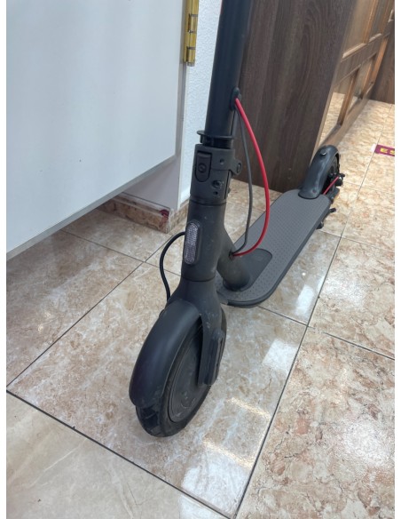 6-1-267156-5-Patinete Xiaomi Essential