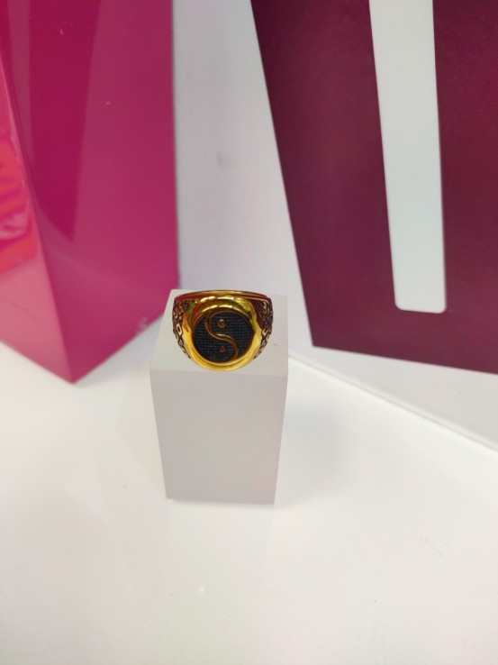 9-9-75585-1-Anillo acero dorado con simbolo de yin y yang T22