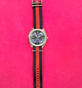 6-6-165470-1-Reloj Alta Gama Caballero Gucci YA142304 2