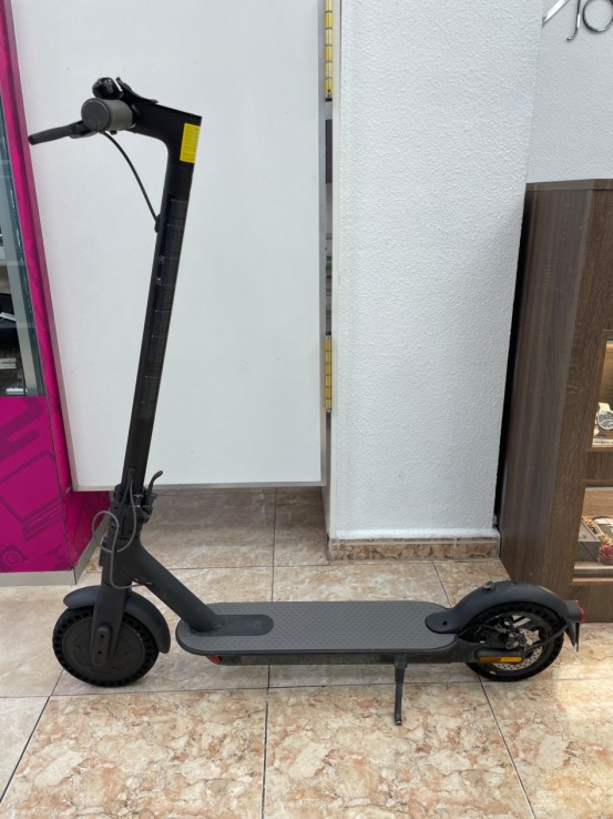 1-1-268299-1-Patinete Electrico Xiaomi Essential 