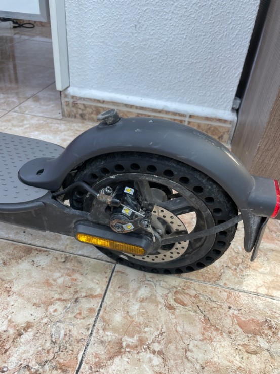 1-1-268299-5-Patinete Electrico Xiaomi Essential 