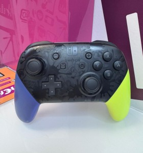 9-9-76113-1-Mando Nintendo Switch Pro