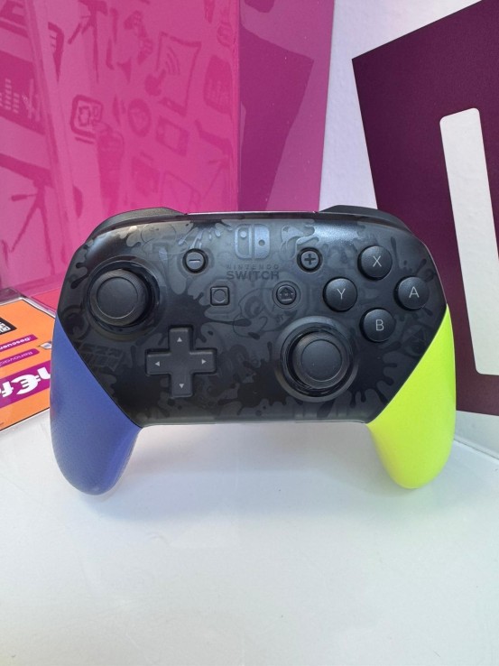 9-9-76113-1-Mando Nintendo Switch Pro