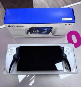 7-7-85349-1-Consola PS5 Portal 2